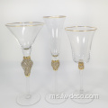 Diamond Martini Cocktail Glass dengan Rim Emas
